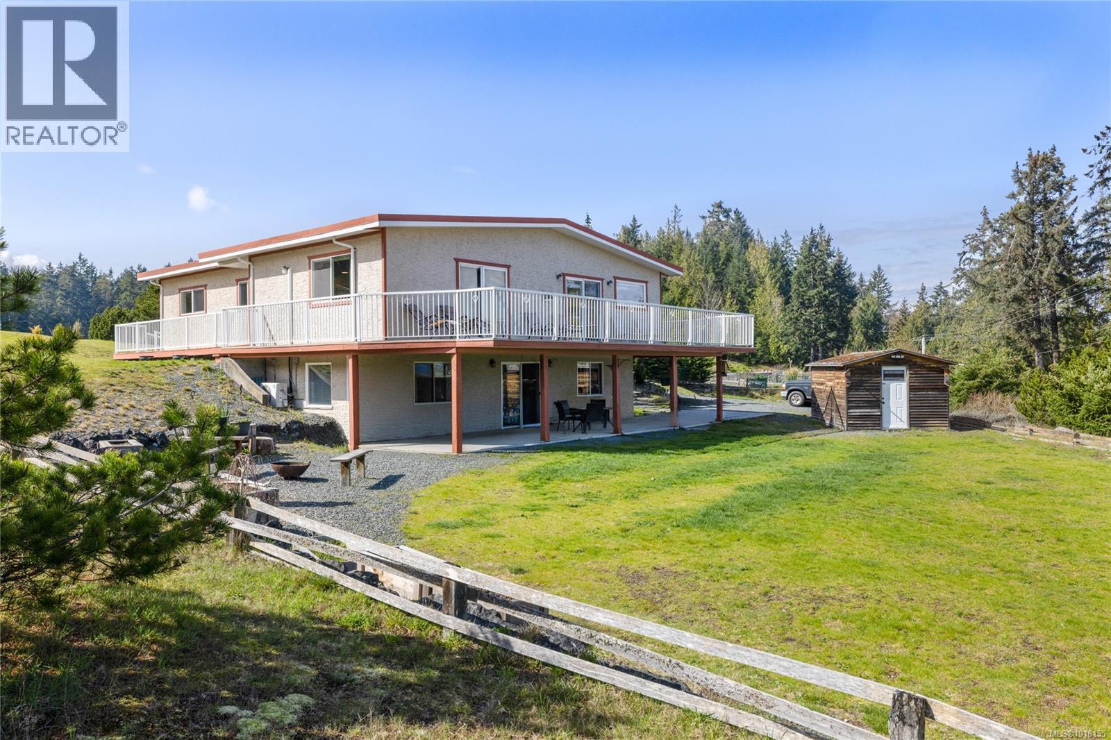 3021 Raymur Pl, Qualicum Beach
