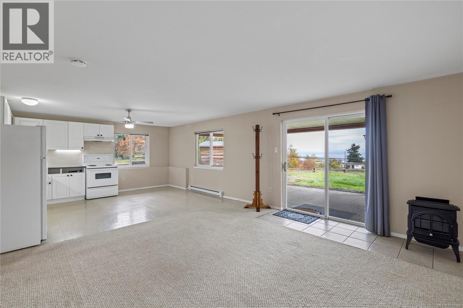 3021 Raymur Pl, Qualicum Beach