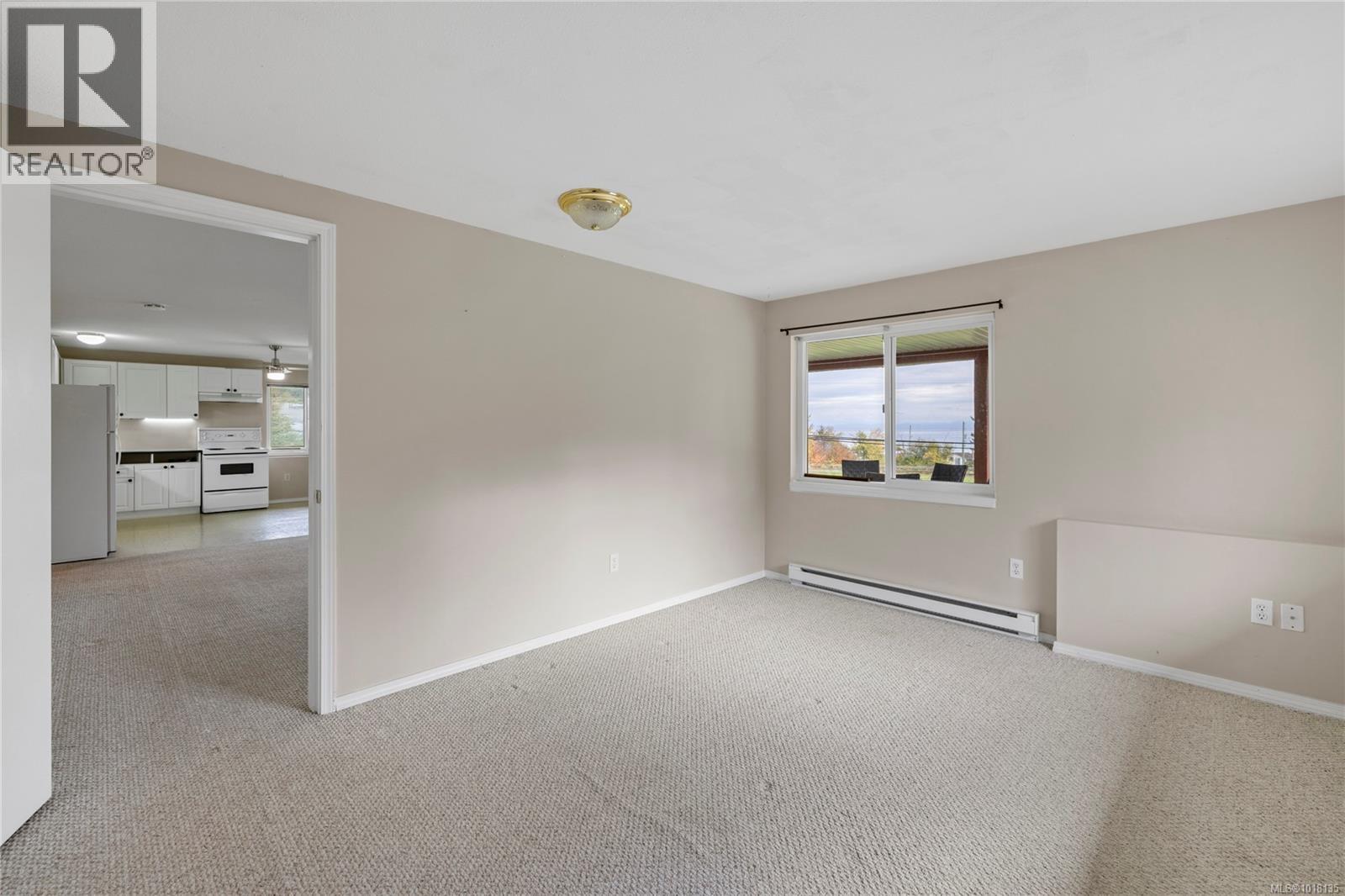 3021 Raymur Pl, Qualicum Beach