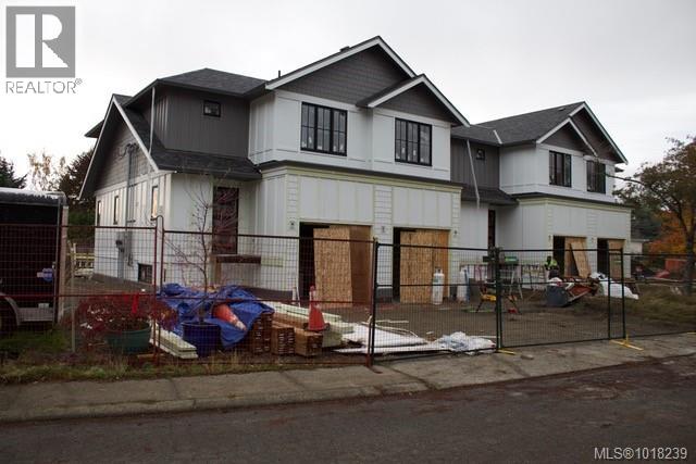 2 3513 Henderson Road, Oak Bay