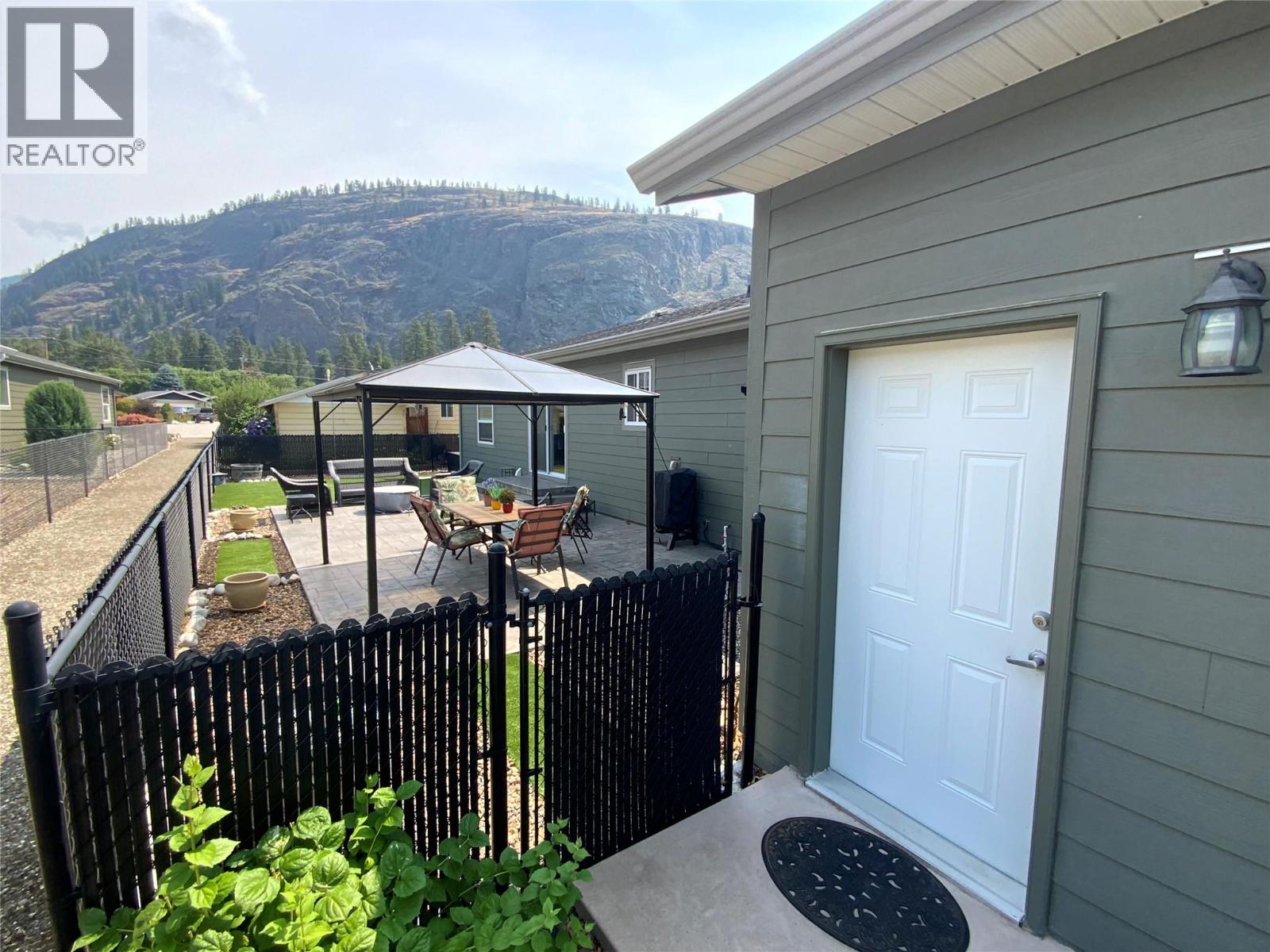 8300 Gallagher Lake Frontage Road Unit# 69, Oliver