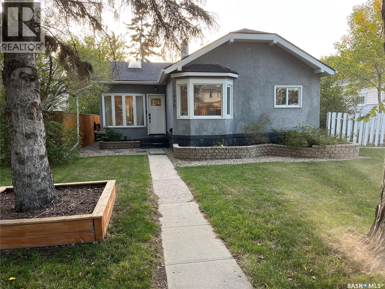 Single Family House Bungalow for Sale in  Royal STREET Regina 