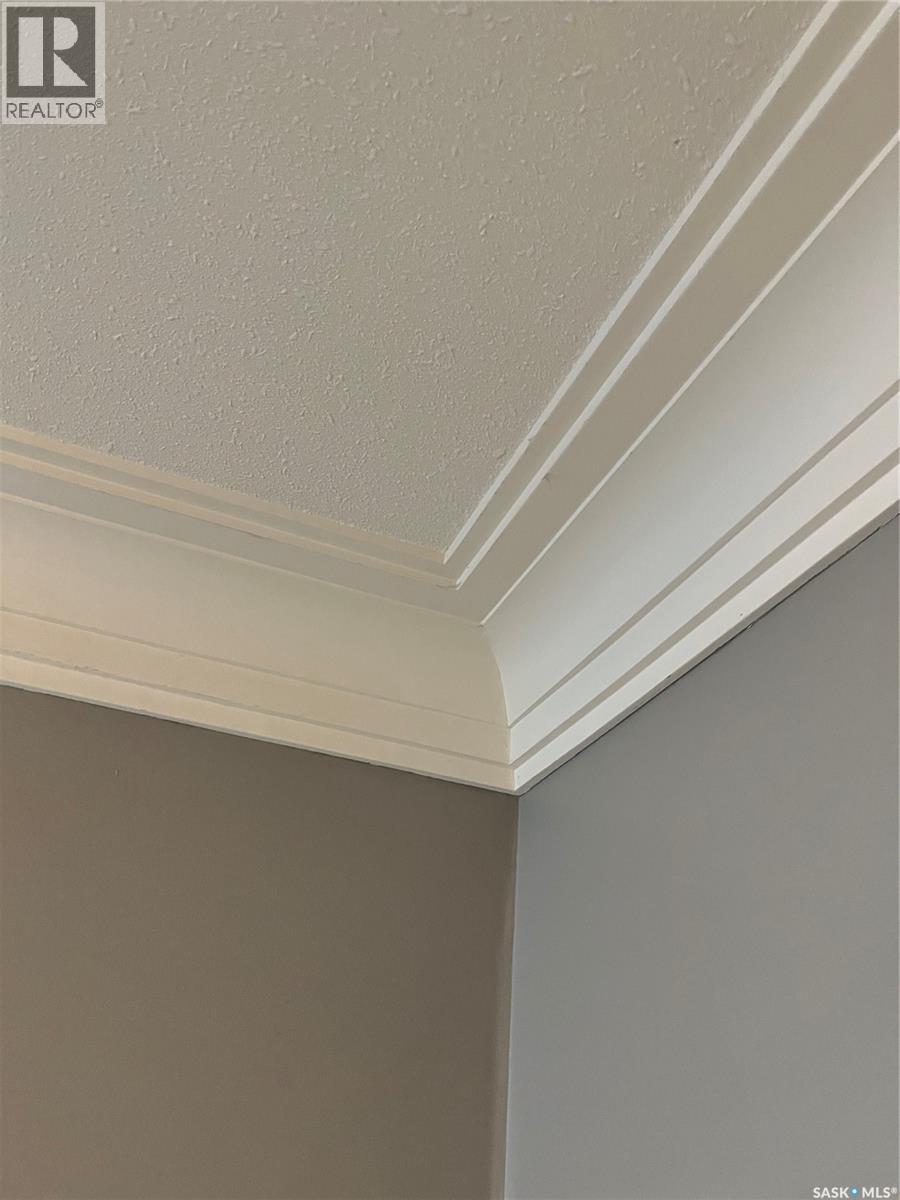 Single Family House Bungalow for Sale in  Royal STREET Regina 