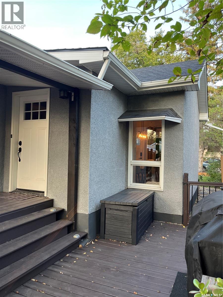 Single Family House Bungalow for Sale in  Royal STREET Regina 