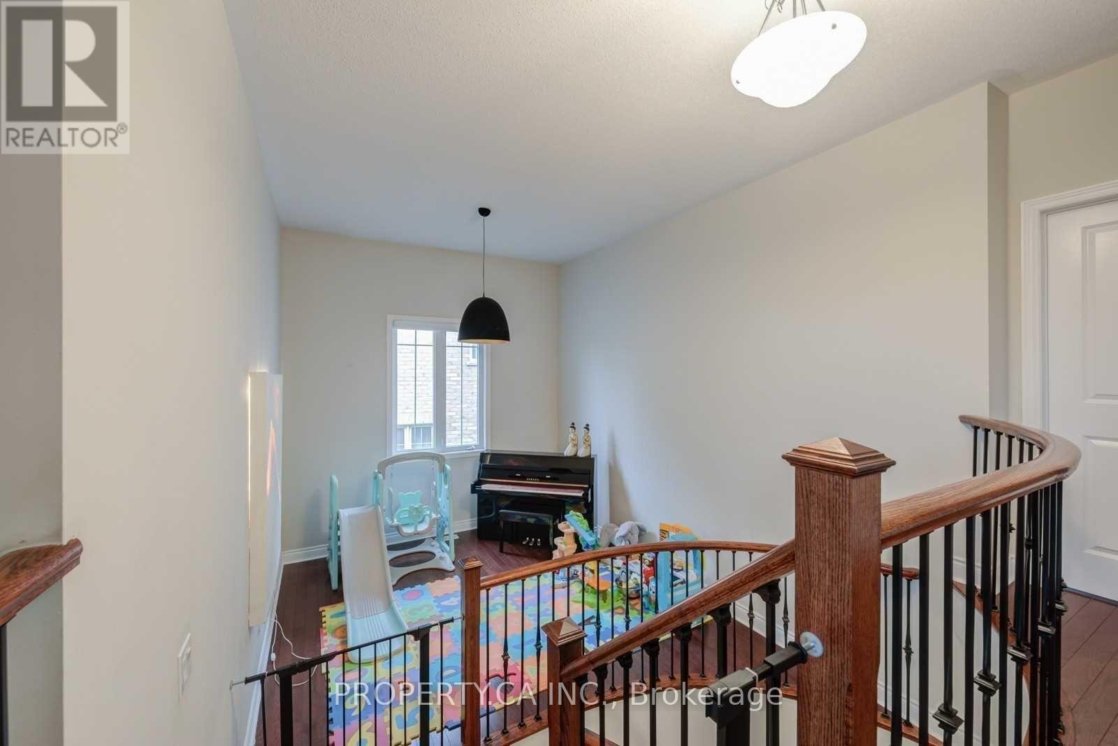 Single Family House for Sale in  VALLEY VISTA DRIVE Vaughan (Patterson) 