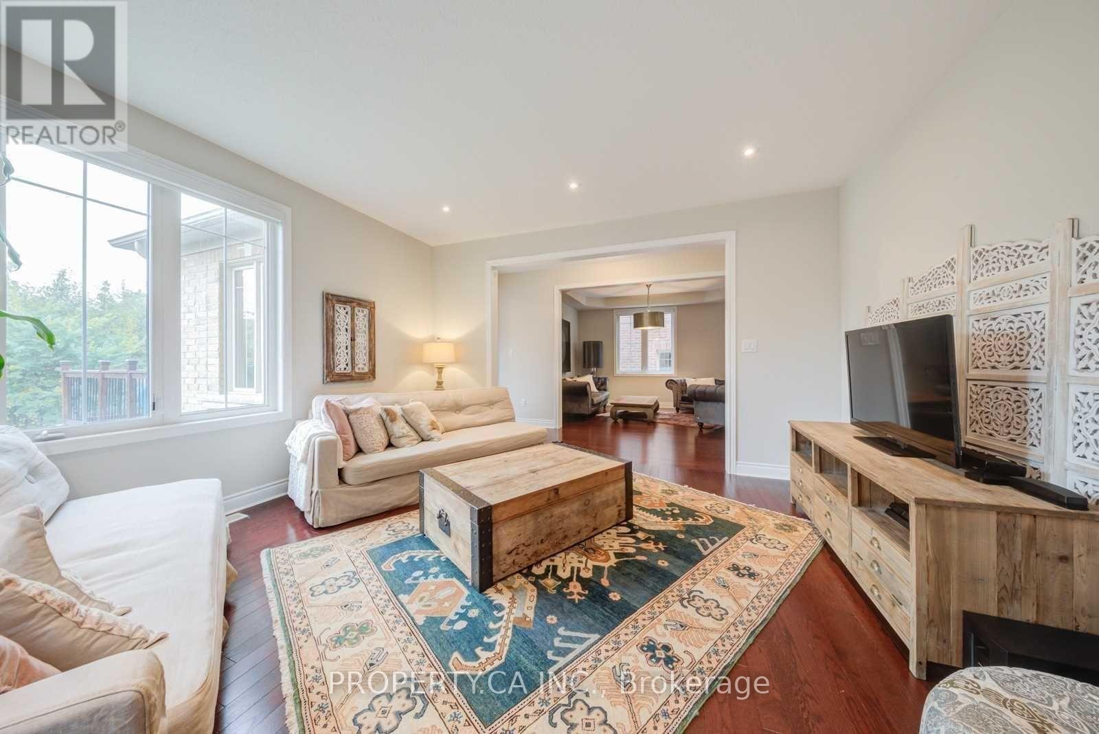 Single Family House for Sale in  VALLEY VISTA DRIVE Vaughan (Patterson) 