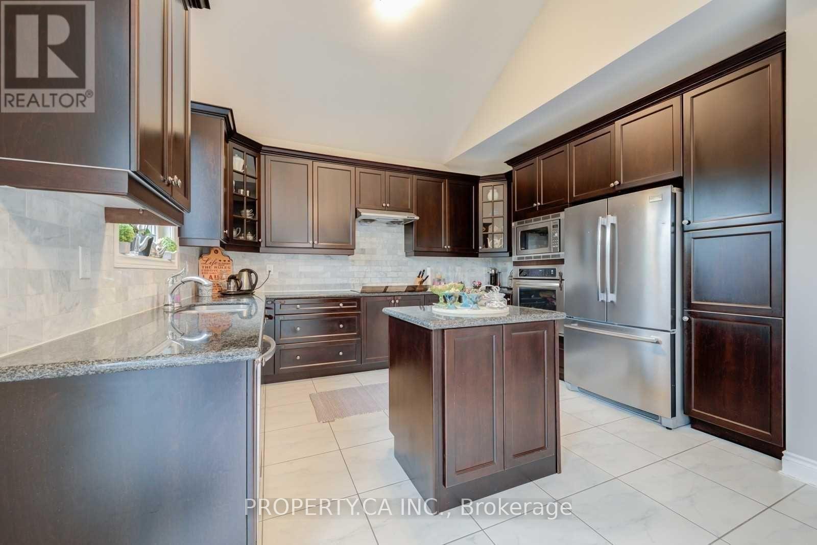 Single Family House for Sale in  VALLEY VISTA DRIVE Vaughan (Patterson) 