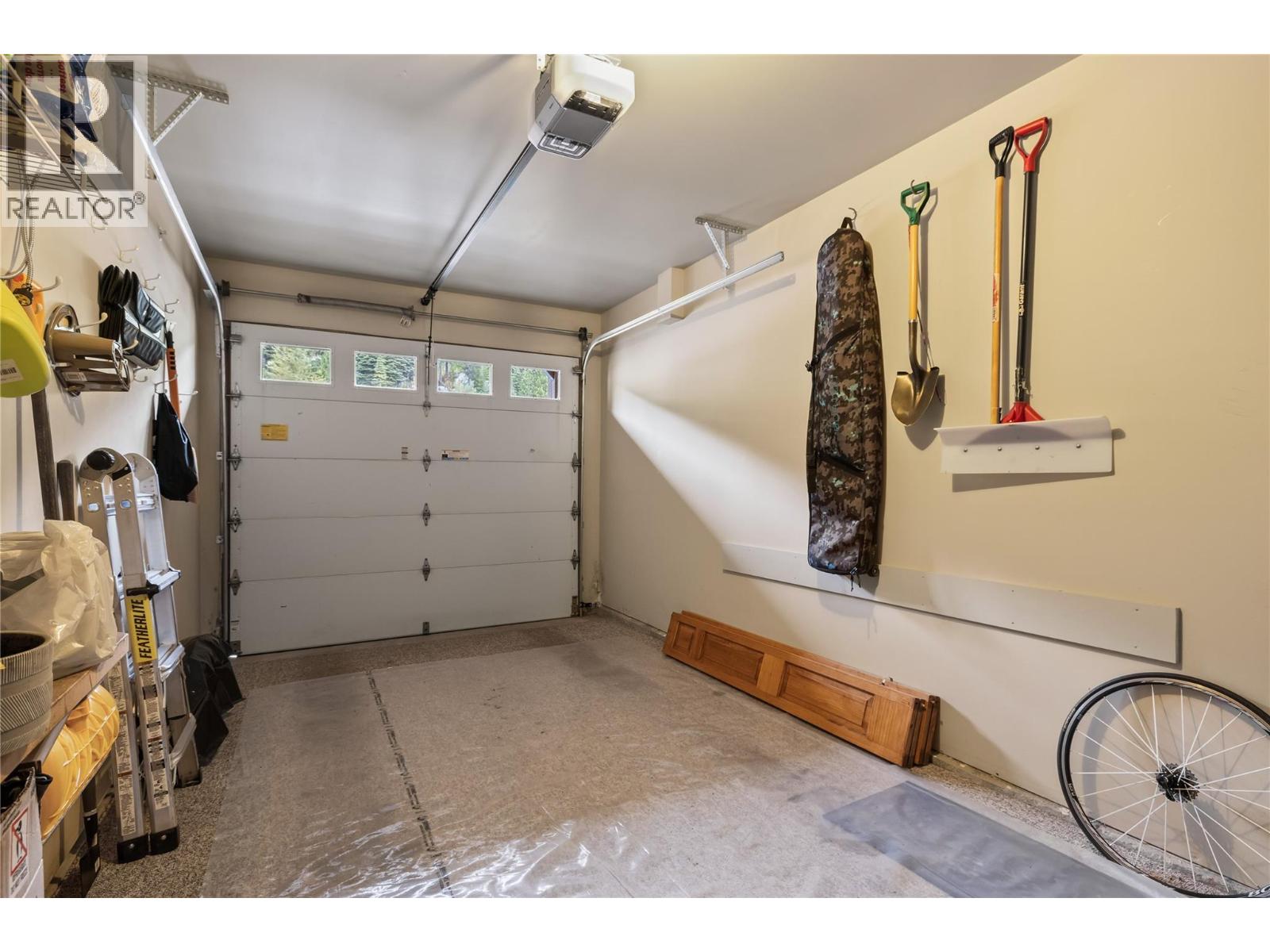 5925 Snow Pines Road Unit# 1, Big White