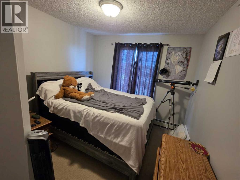 Single Family House for Sale in   Country Village Bay NE Country Hills Village Calgary 