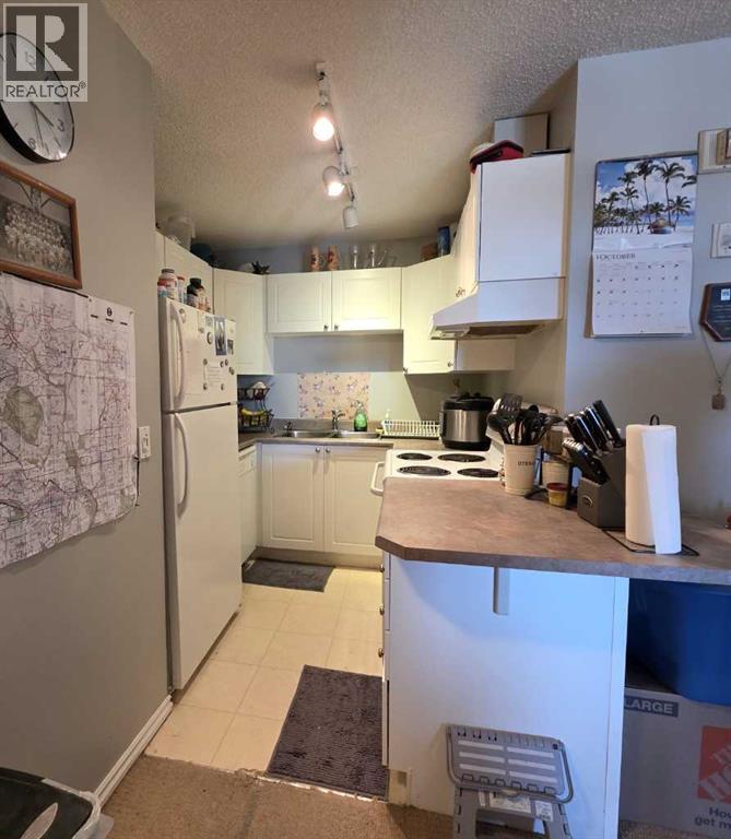 Single Family House for Sale in   Country Village Bay NE Country Hills Village Calgary 