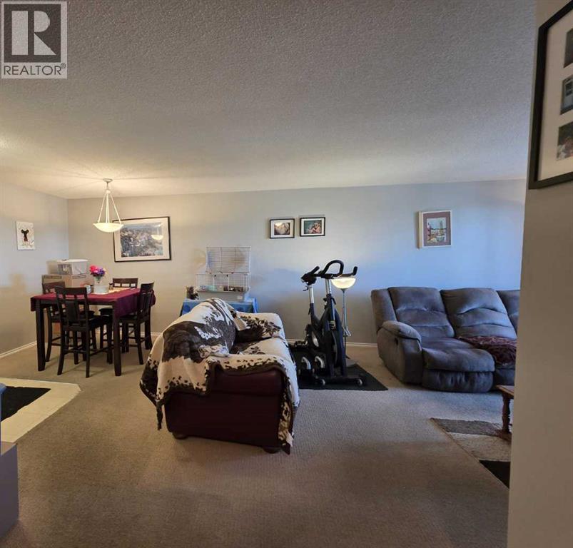 Single Family House for Sale in   Country Village Bay NE Country Hills Village Calgary 