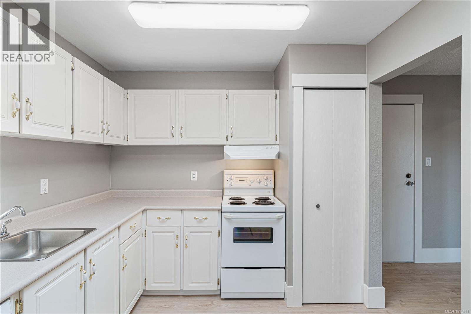 301 345 Morison Ave, Parksville