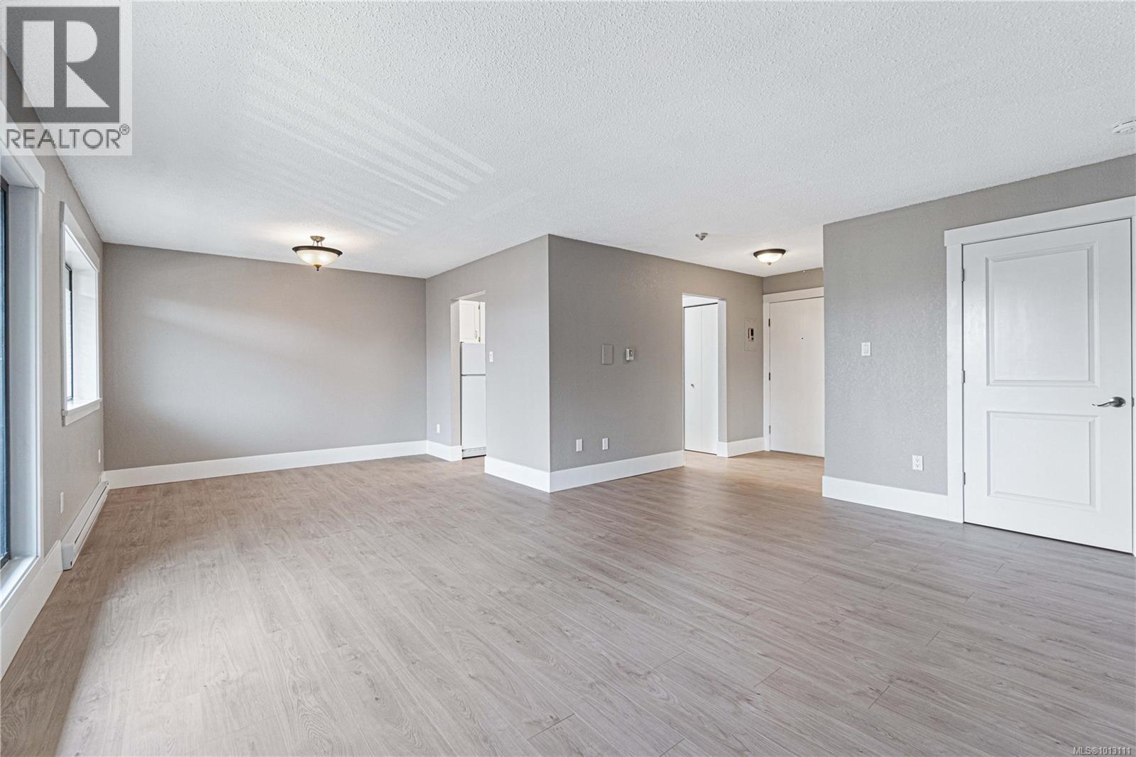 301 345 Morison Ave, Parksville