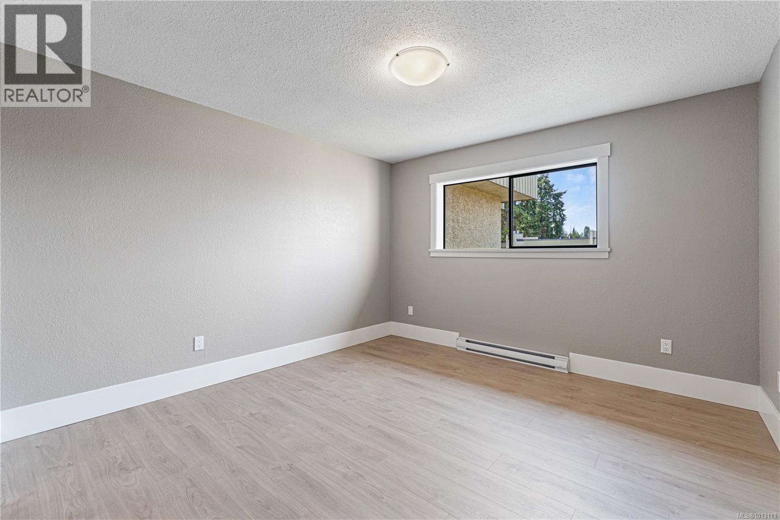 301 345 Morison Ave, Parksville