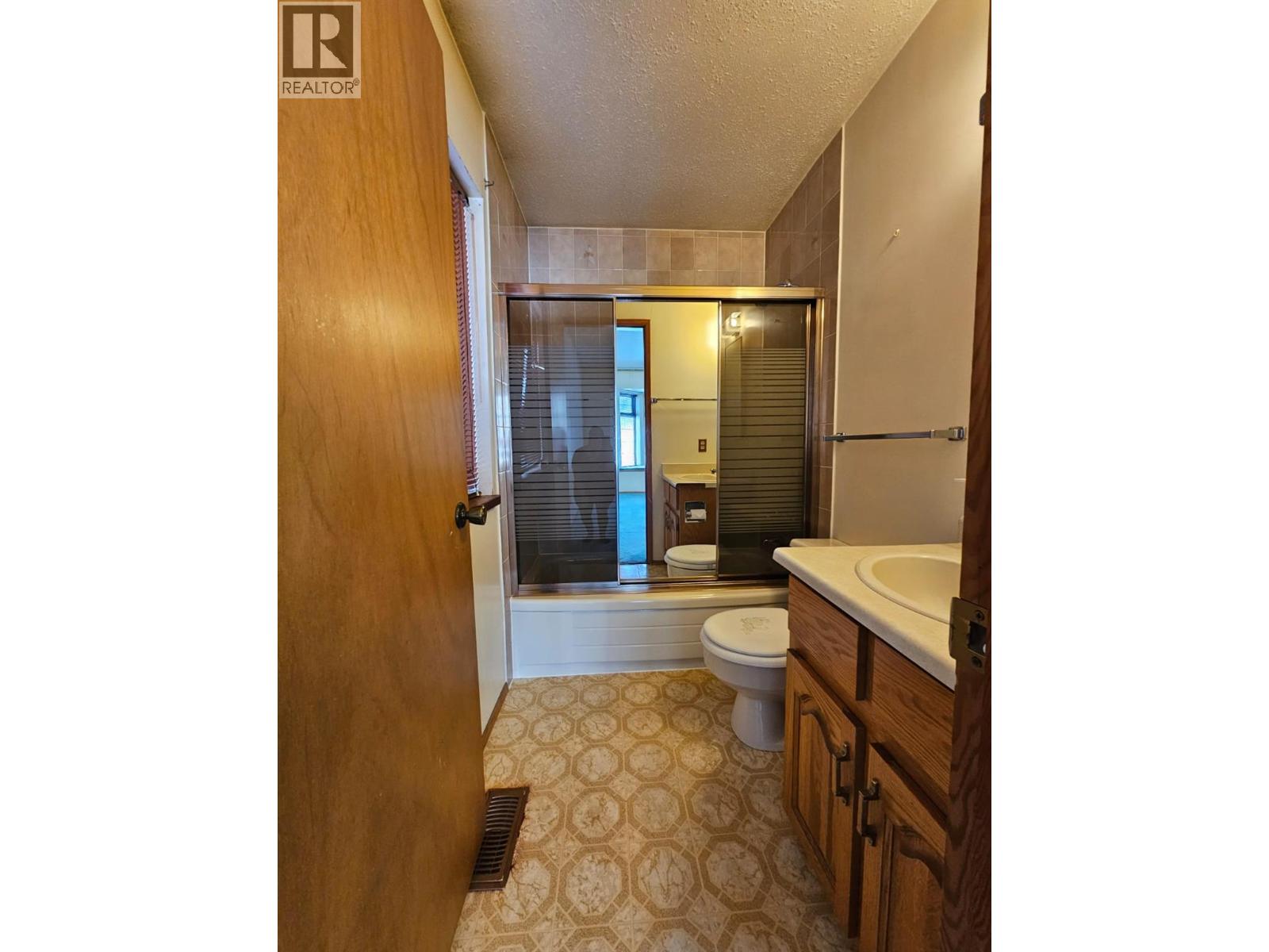 128 Kiskatinaw Crescent, Tumbler Ridge