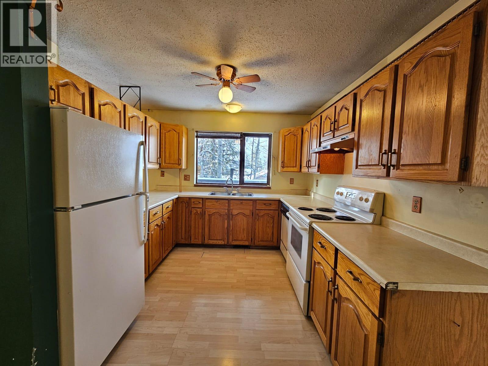 128 Kiskatinaw Crescent, Tumbler Ridge