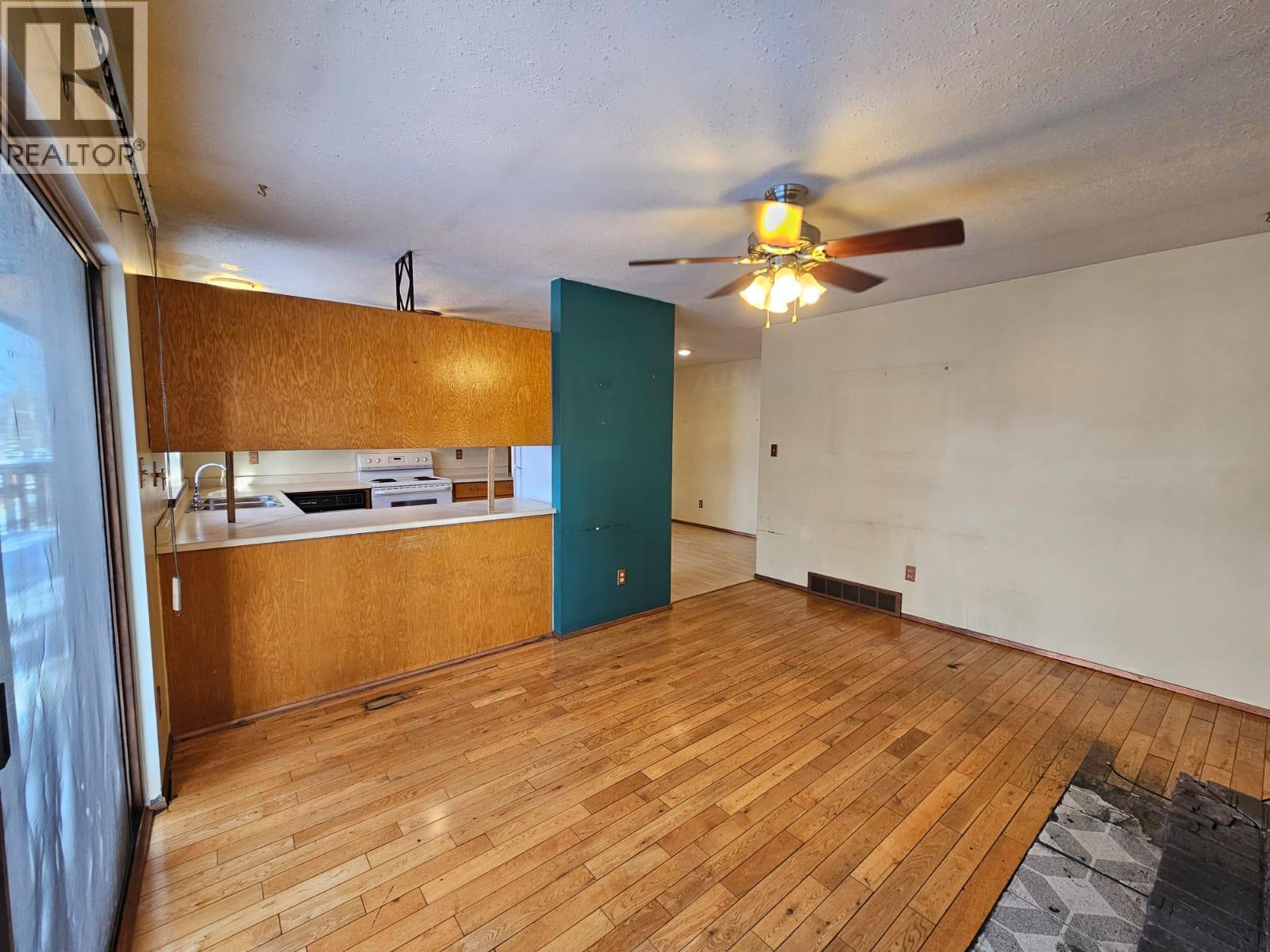 128 Kiskatinaw Crescent, Tumbler Ridge