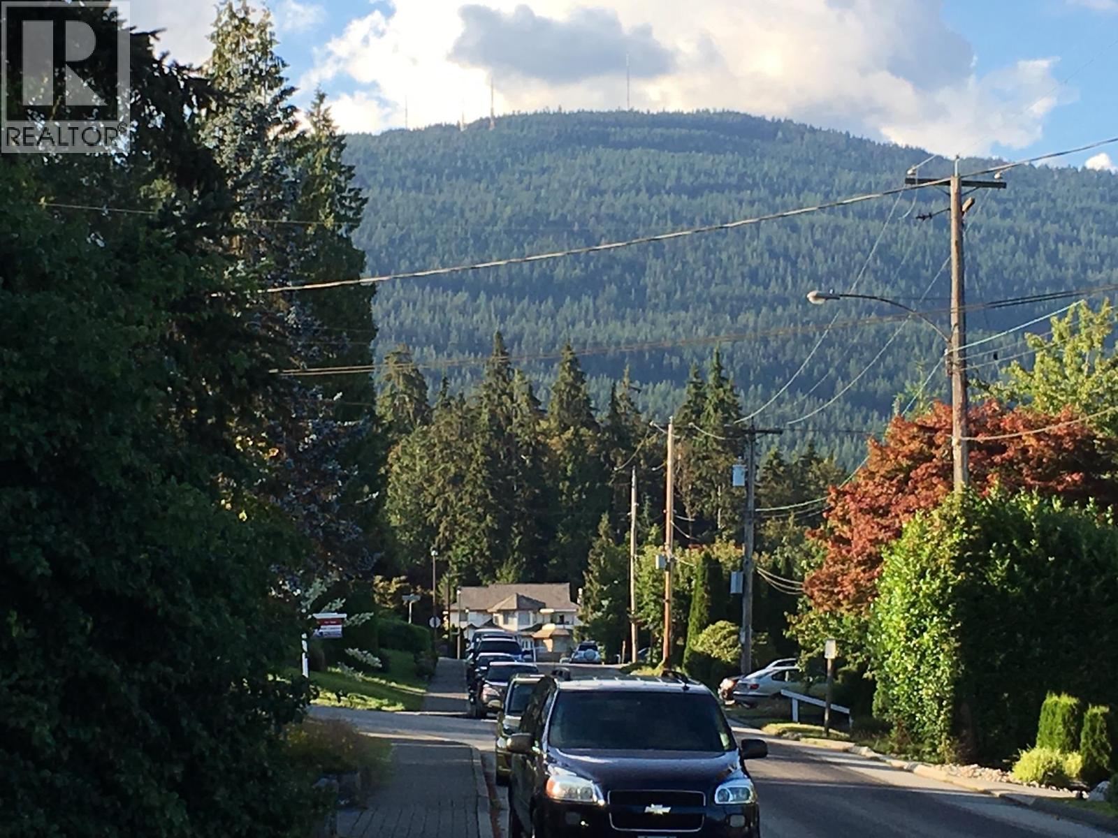 1025 BEAUFORT ROAD, North Vancouver