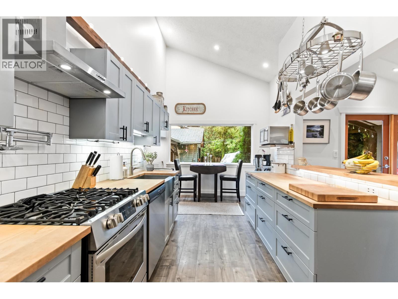 19610 117A AVENUE, Pitt Meadows