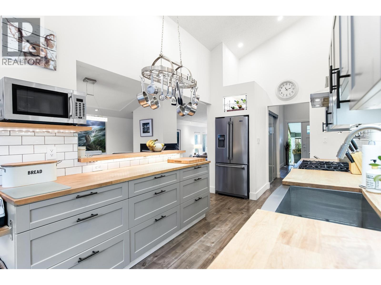 19610 117A AVENUE, Pitt Meadows