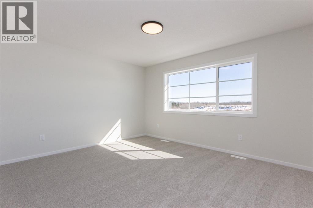 17 Trinity Street, Lacombe