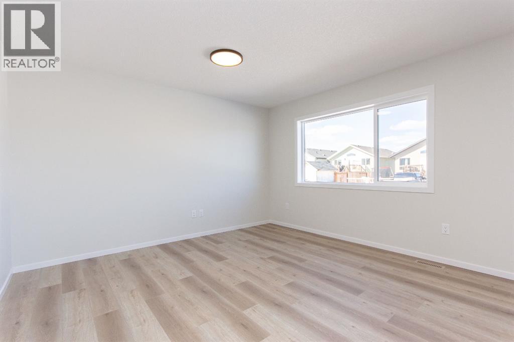 17 Trinity Street, Lacombe