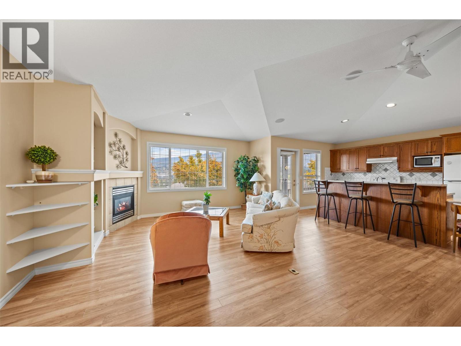 8 3512 Ridge Boulevard, West Kelowna