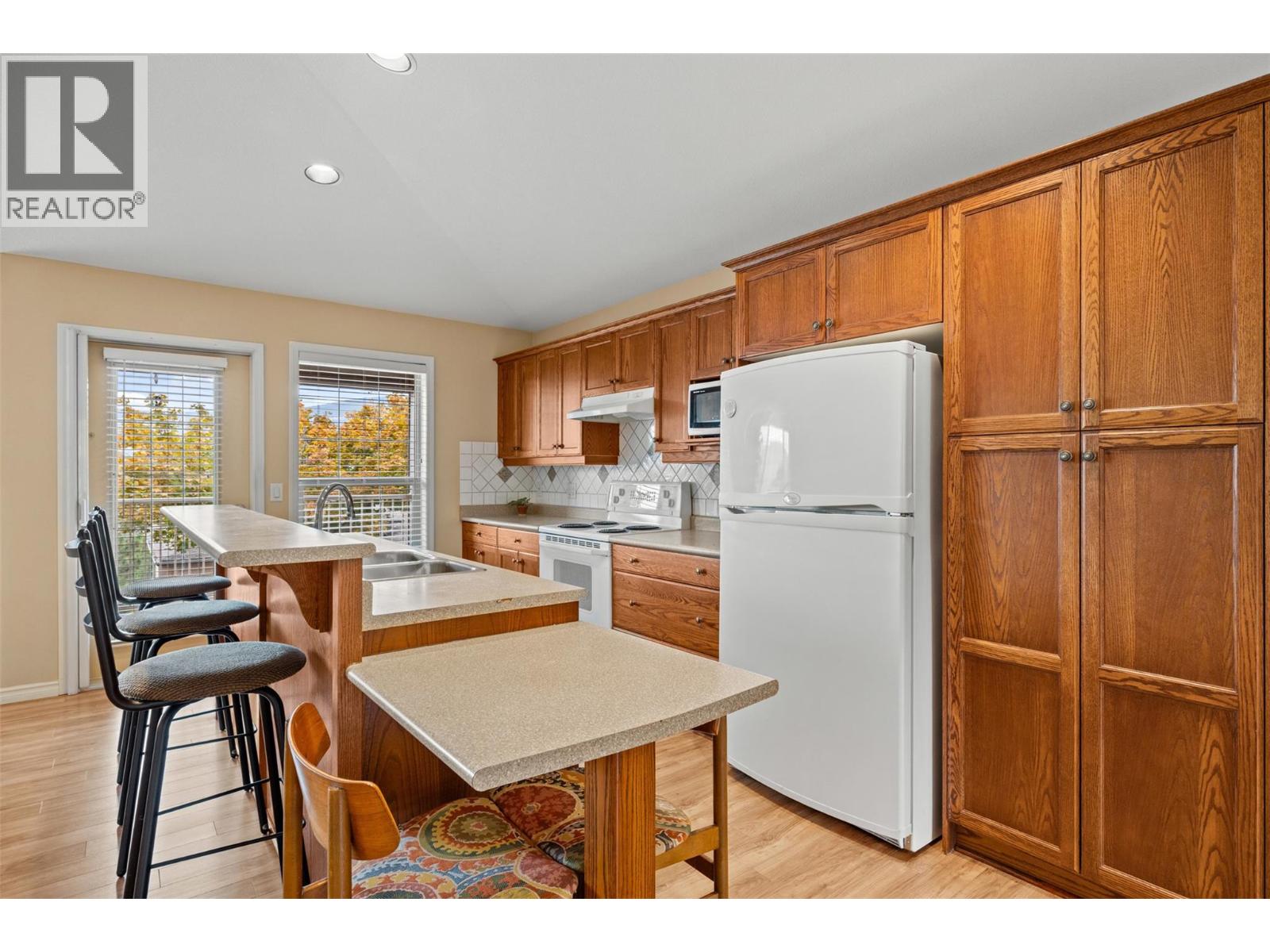 8 3512 Ridge Boulevard, West Kelowna