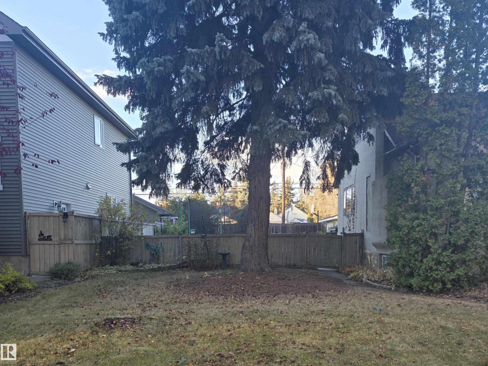 7508 111 ave NW NW, Edmonton