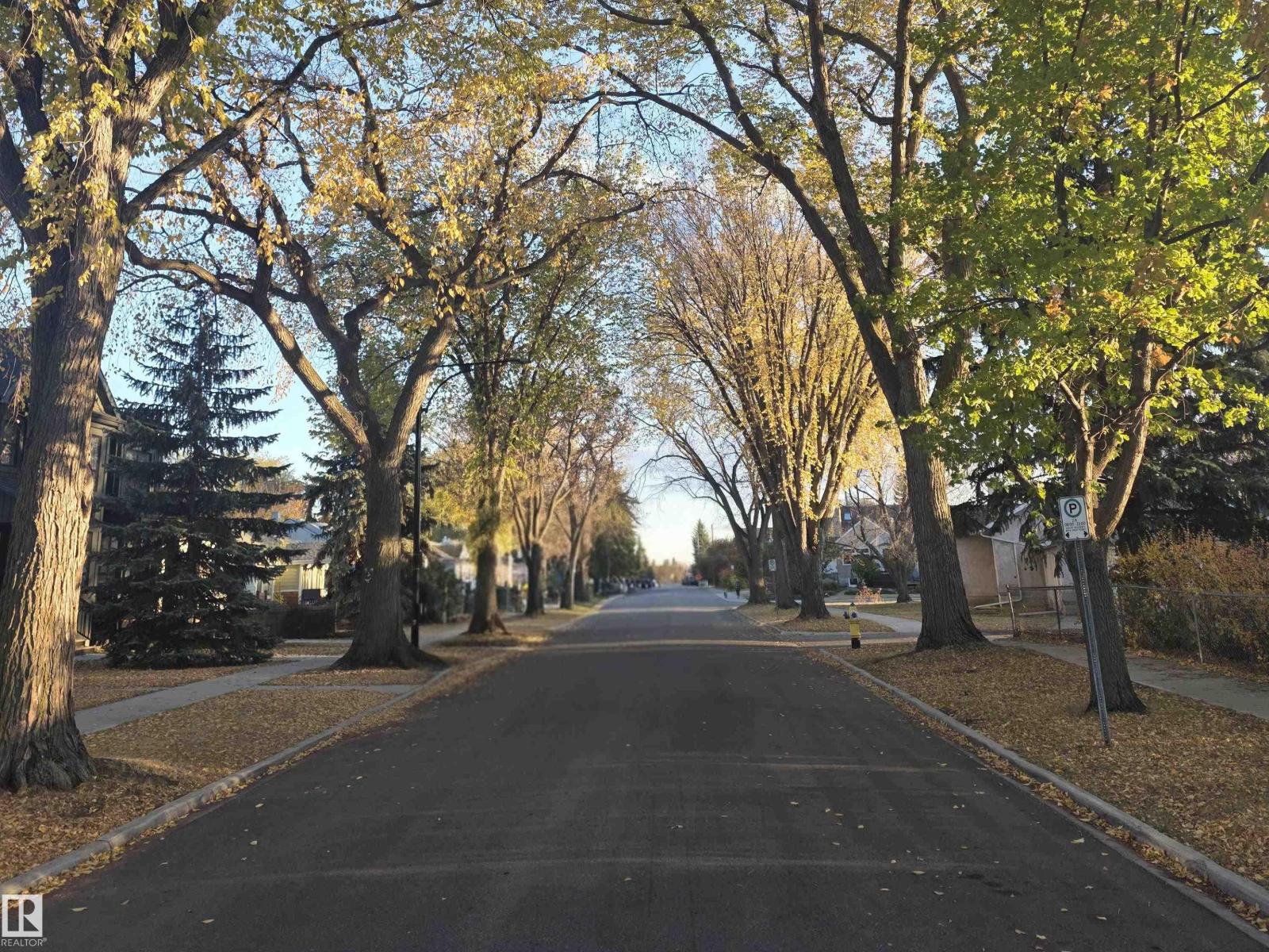 7508 111 ave NW NW, Edmonton