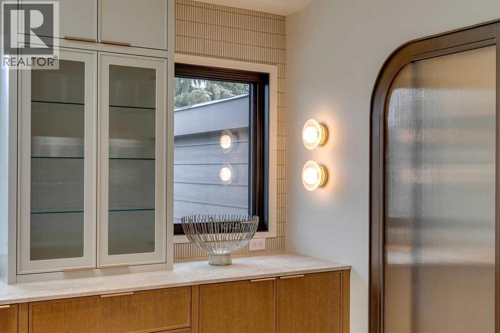 Single Family House 4 Level for Sale in  Elizabeth Road SW Britannia Calgary 