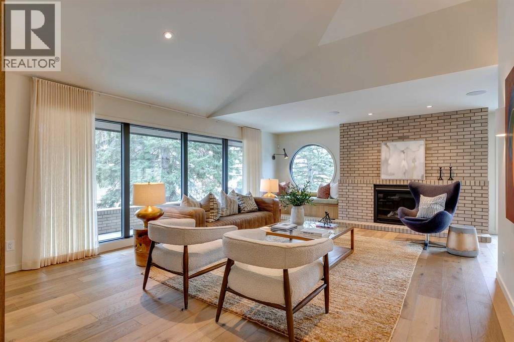 Single Family House 4 Level for Sale in  Elizabeth Road SW Britannia Calgary 