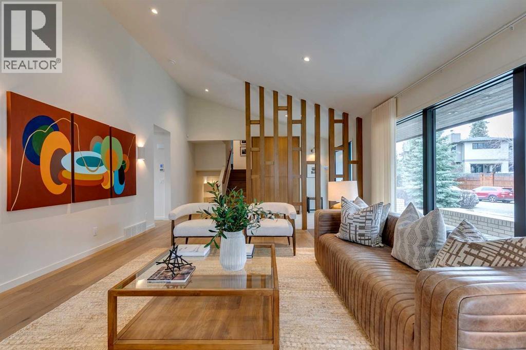 Single Family House 4 Level for Sale in  Elizabeth Road SW Britannia Calgary 