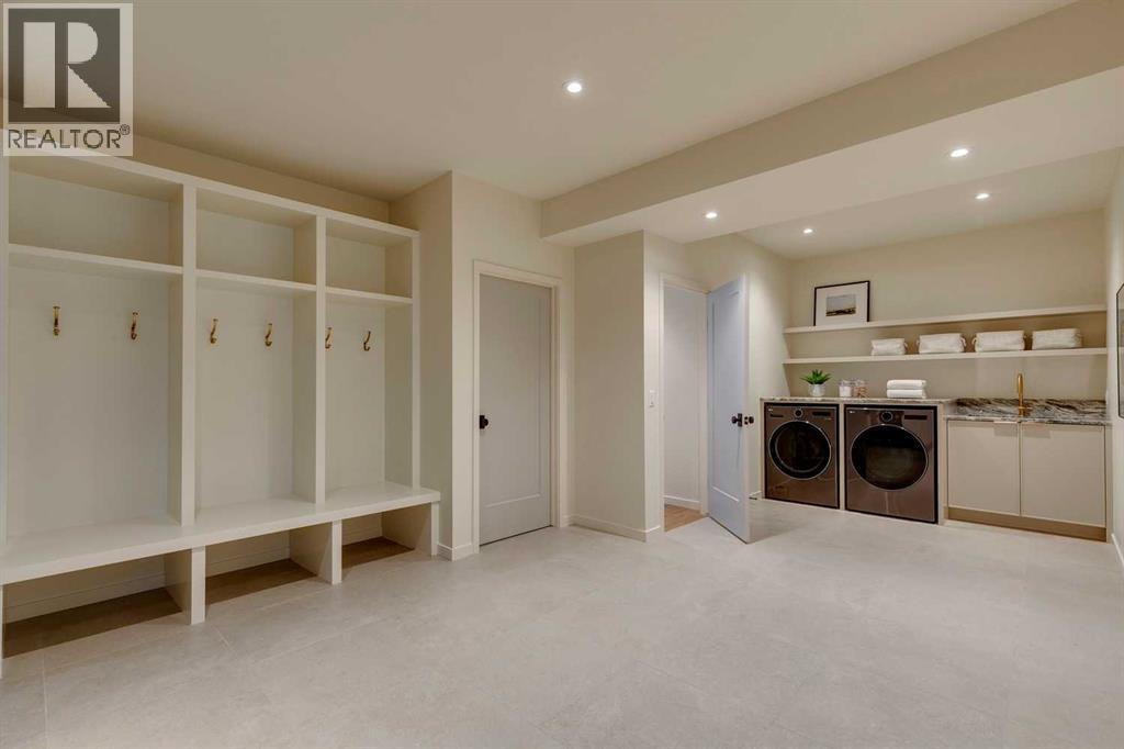 Single Family House 4 Level for Sale in  Elizabeth Road SW Britannia Calgary 