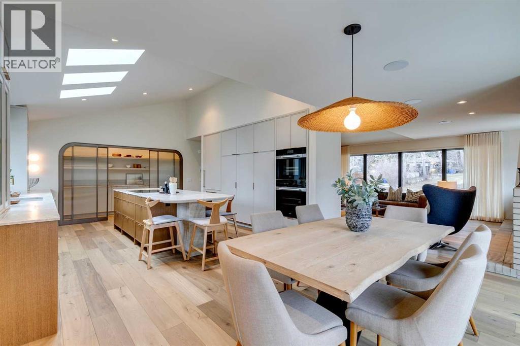 Single Family House 4 Level for Sale in  Elizabeth Road SW Britannia Calgary 