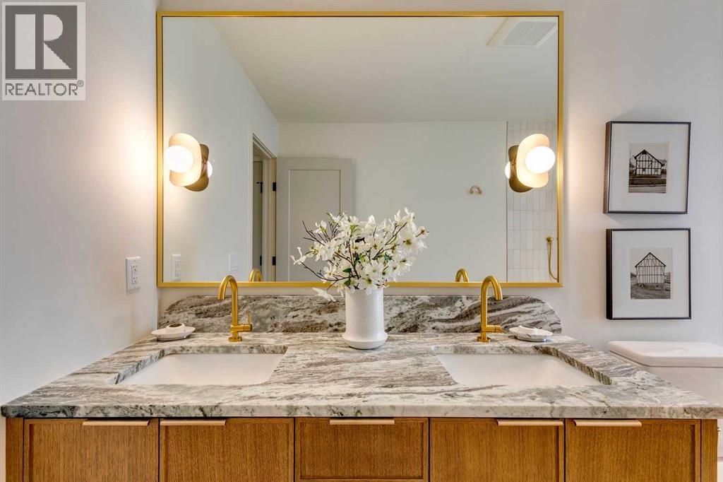 Single Family House 4 Level for Sale in  Elizabeth Road SW Britannia Calgary 