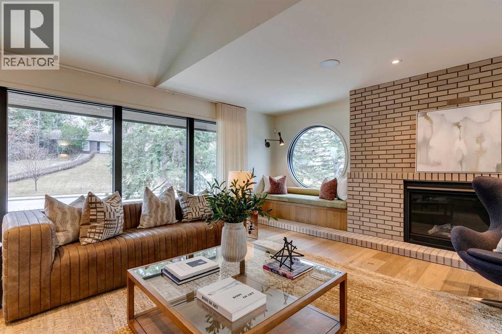 Single Family House 4 Level for Sale in  Elizabeth Road SW Britannia Calgary 