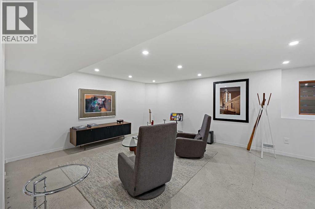 Single Family House for Sale in   Street SW Richmond Calgary 