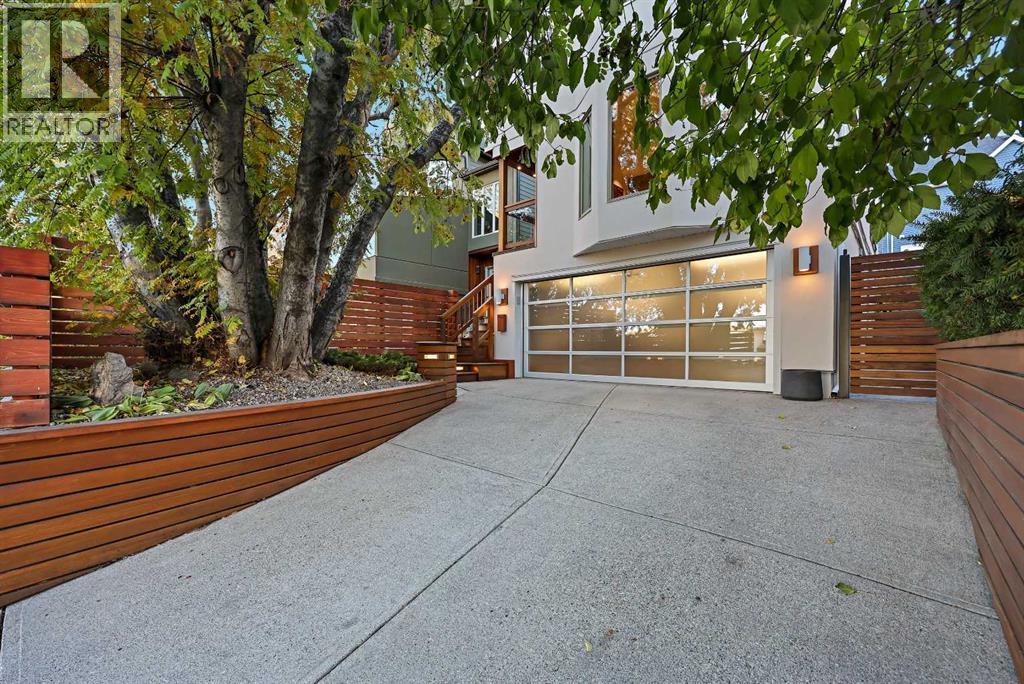 Single Family House for Sale in   Street SW Richmond Calgary 