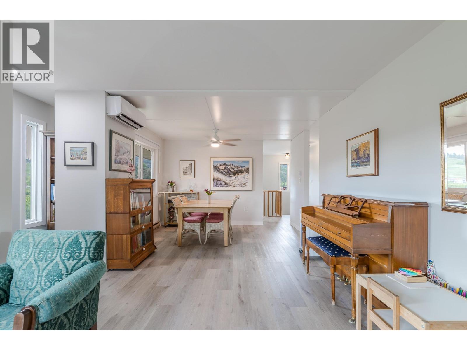 7515 Hillborn Street, Summerland