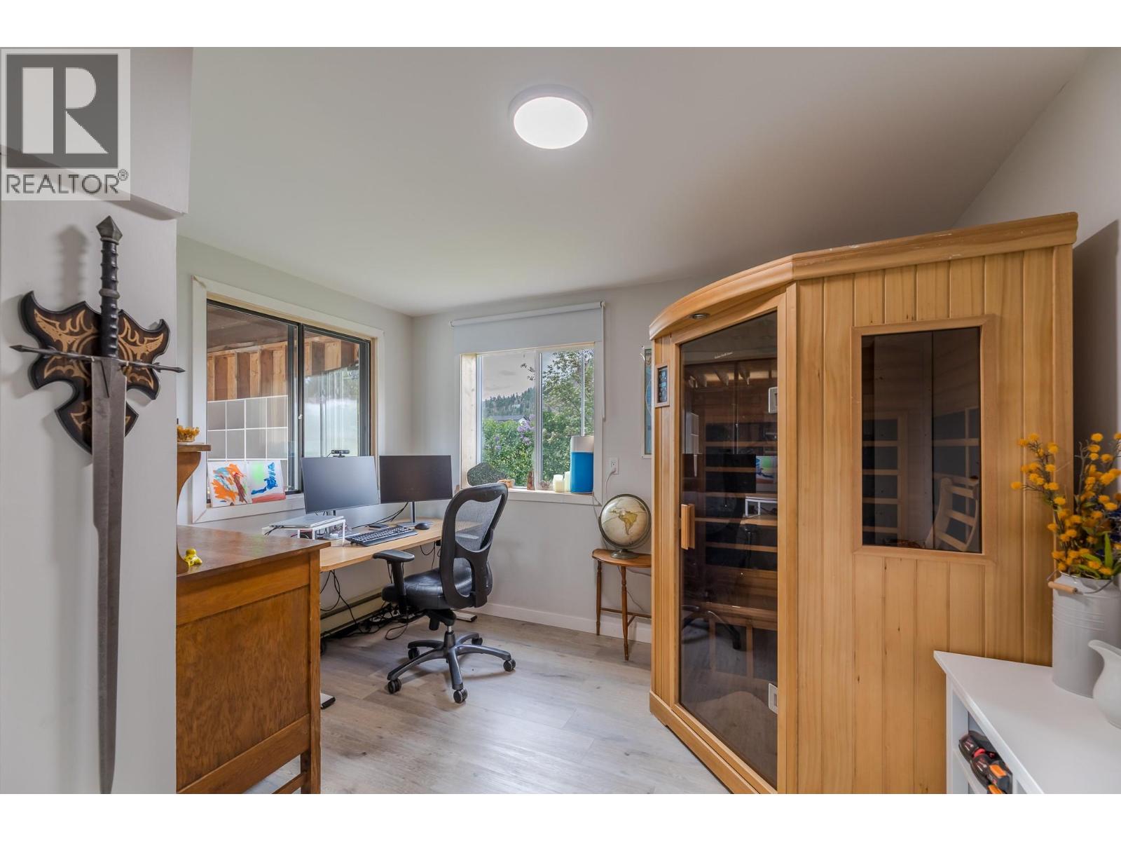 7515 Hillborn Street, Summerland