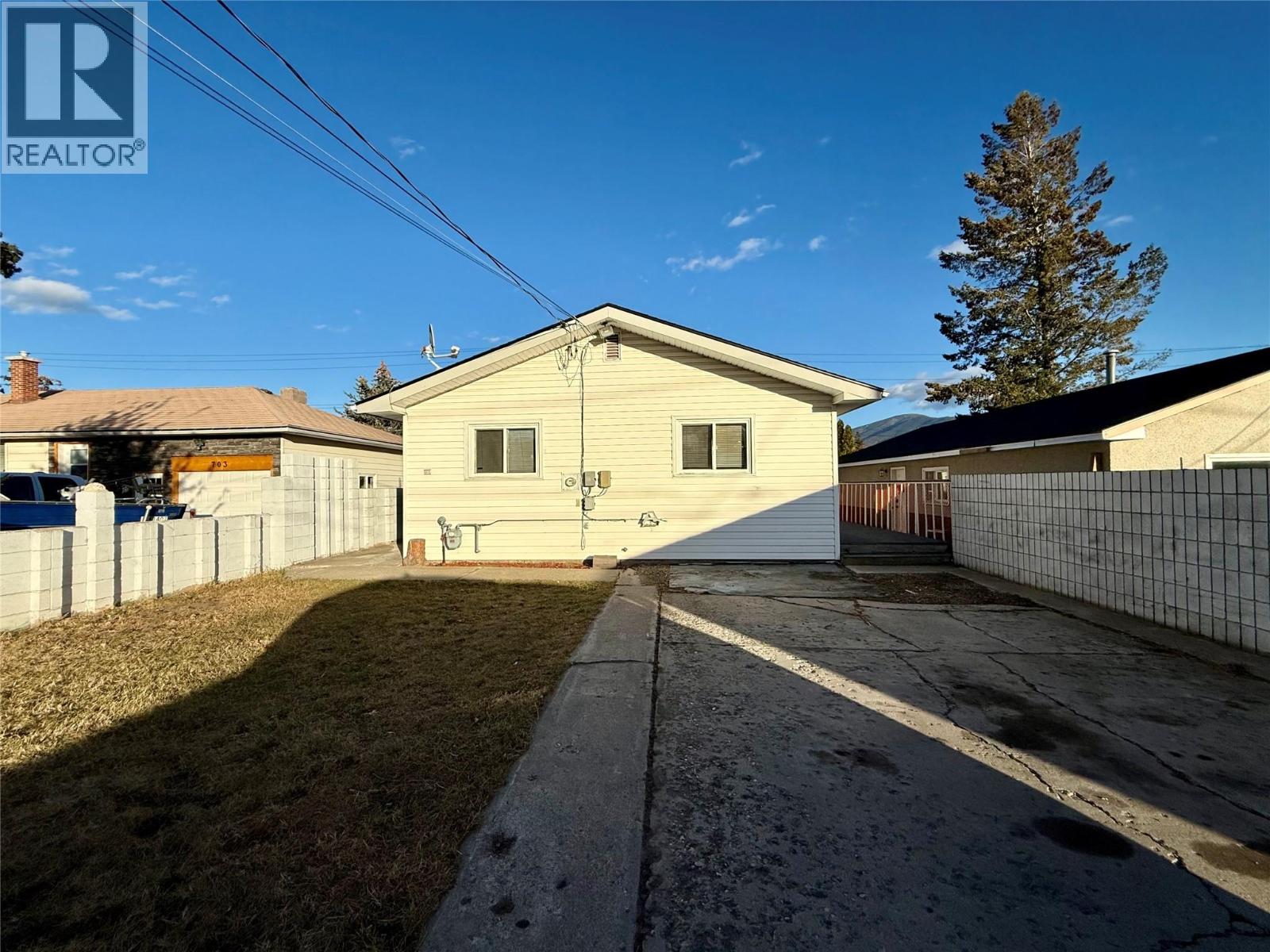 705 14th Avenue S, Cranbrook