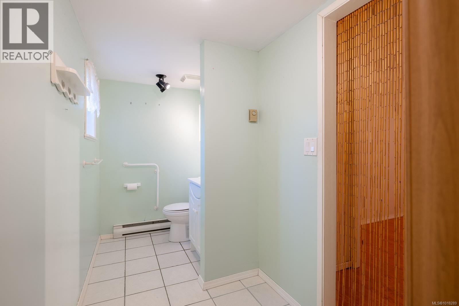 9 5150 Christie Rd, Ladysmith