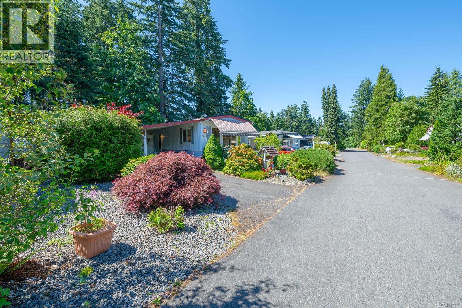 9 5150 Christie Rd, Ladysmith