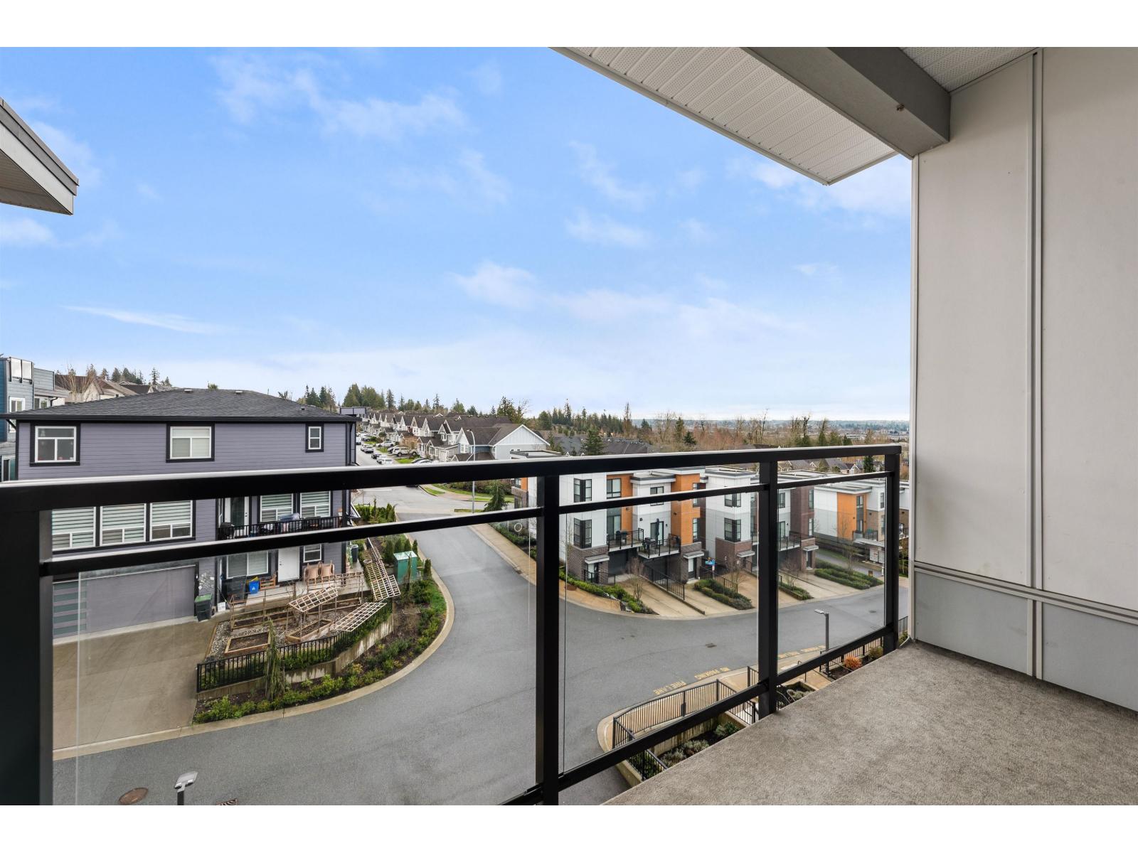 B407 20087 68 AVENUE, Langley