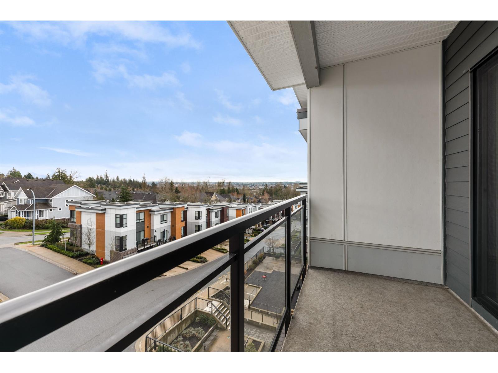 B407 20087 68 AVENUE, Langley