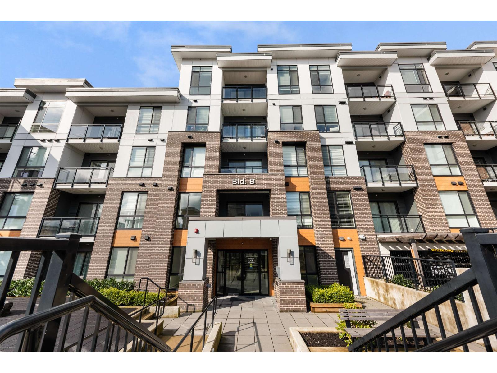 B407 20087 68 AVENUE, Langley