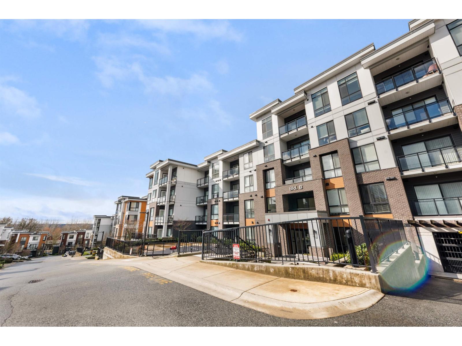 B407 20087 68 AVENUE, Langley