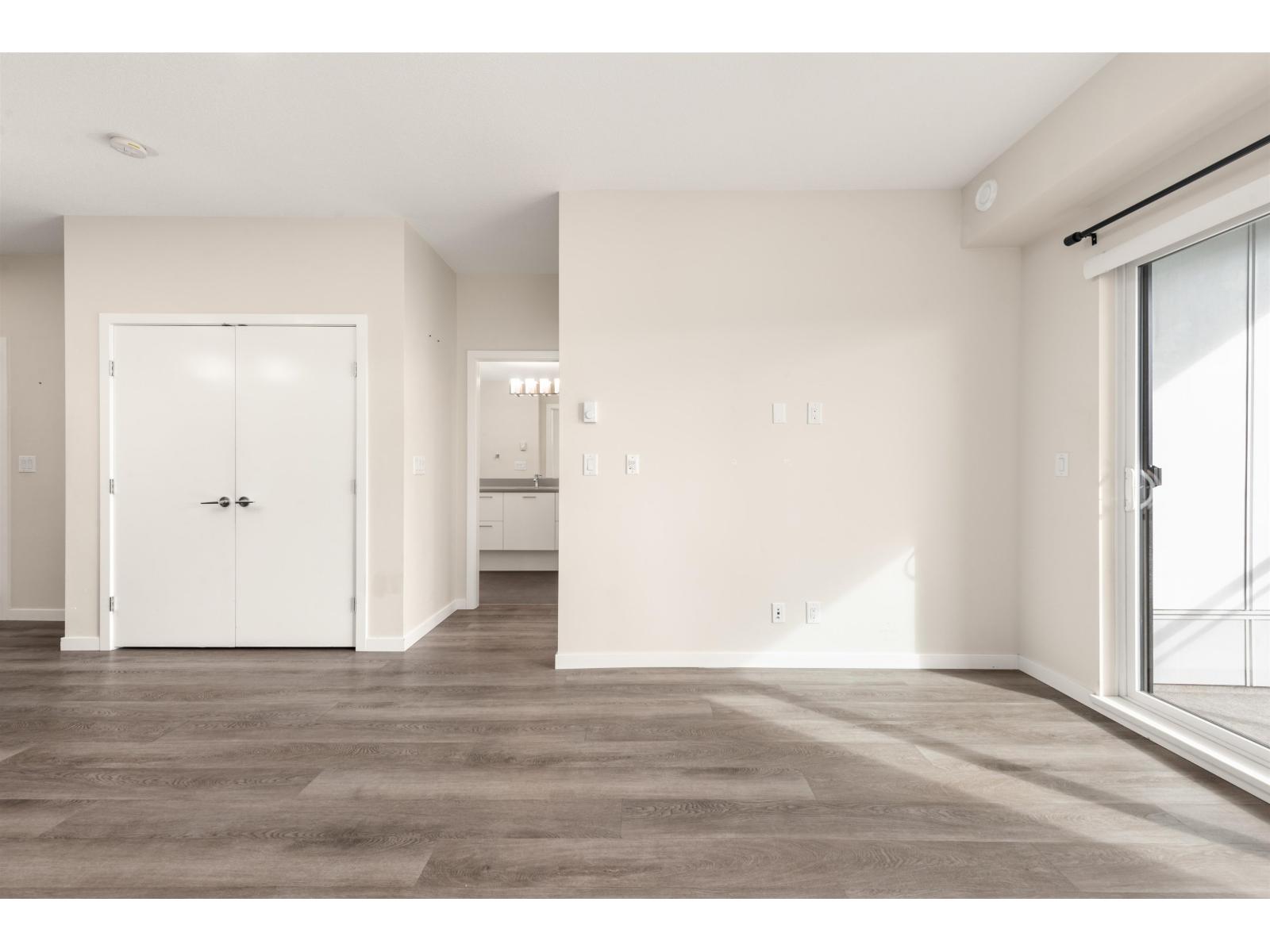 B407 20087 68 AVENUE, Langley