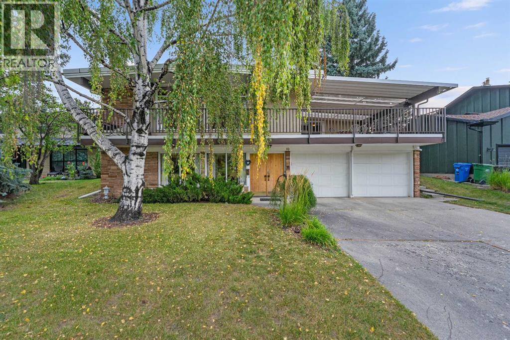 Single Family House Bungalow for Sale in  Varsville Place NW Varsity Calgary 